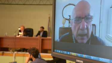 Juan José Capella se defendió de las acusaciones por más de una hora. Dijo que nunca voló con presos hacia Bahía Blanca. (Yamil Regules)