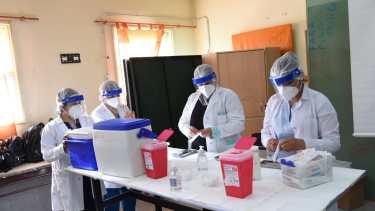 Salud de Neuquén también convocará a vacunarse a través de mensajes de WhatsApp