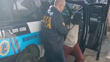 Detienen a un hombre en Viedma por los panfletos nazis en la ciudad