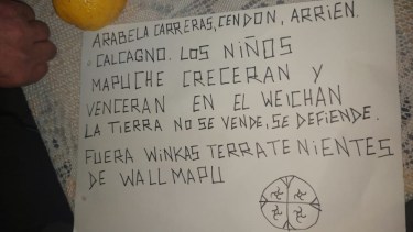 Uno de los panfletos que dejaron en el lugar.