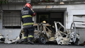 Un taxi explotó y circuló en llamas por las calles de Recoleta