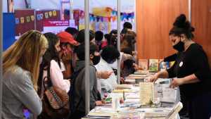 Rep, Apo y Bucay son los platos fuertes de la feria del libro en Neuquén