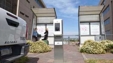 Neuquén tiene cargadores eléctricos y busca desarrollar una red de 17 totems. Foto: Florencia Salto. 