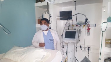 Ampliaron la red de gases medicinales para mejorar el sector de internación del hospital reginense. (Foto Néstor Salas)