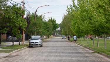 Las Viñas, uno de los barrios donde se realizará la obra de asfalto en Cipolletti. (Florencia Salto) 