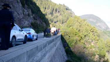 El accidente fue en el camino de los Siete Lagos, en la zona del Gauchito Gil. (Archivo/Patricio Rodríguez)