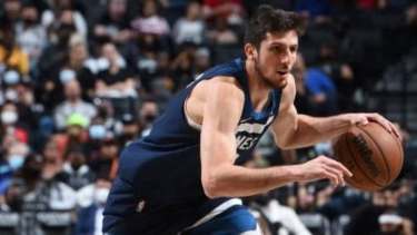 Bolmaro jugó apenas unos minutos y Minnesota lo bajó a la G-League