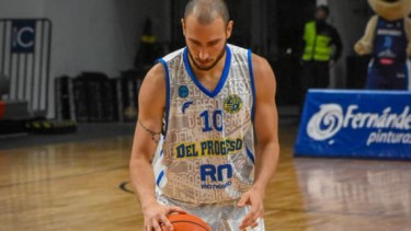 Valentín Burgos convirtió el tiro sobre el final para Del Progreso. 