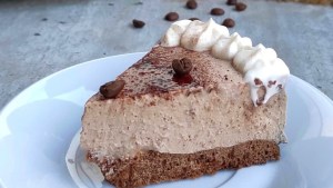 ¿Querés una porción de este cheesecake light de café?