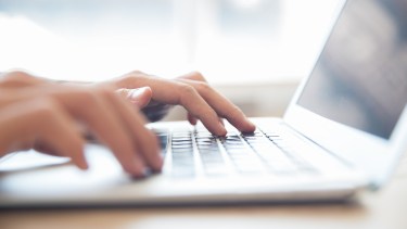 Las autoras rionegrinas premiadas fueron Catalina Paz Díaz, Sofía Raffaele y Lanxin Zheng. Los trabajos vinieron de Sierra Grande, Bariloche y Cipolletti.