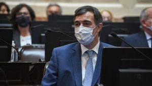 Esteban Bullrich recibió un sentido aplauso en su vuelta al Senado