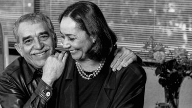 "Encontramos ropa que tenía pequeños vestigios de su vida como escritor. Un saco tiene un marcador en el bolsillo, que usaba para firmar sus libros, y otro una mancha de tinta. Quisimos dejar estos recuerdos", graficó la nieta de García Márquez.