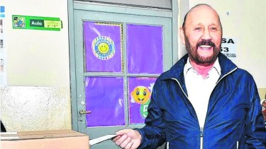 Insfrán ganó en el 2019 con el 70%, pero en las PASO bajó a 48%.