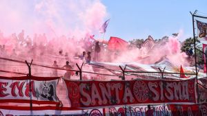 Federal A: en Mendoza le pegaron un balazo al DT rival durante el partido