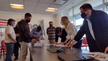 En el encuentro se avanzó para concretar la firma de in convenio y retomar el relevamiento territorial en Neuquén. Foto: Gentileza