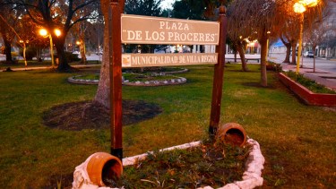 Instalaron luces de tecnología LED en plazas céntricas de Regina