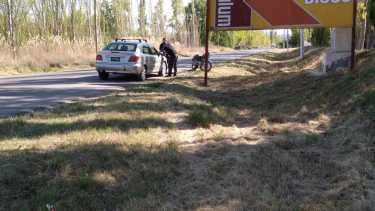 Motociclista murió al chocar con un cartel en la zona rural de Regina
