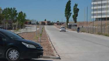 Se habilitaron nuevas avenidas en la zona de Gran Neuquén norte, como la 1 de Mayo (foto Yamil Regules)