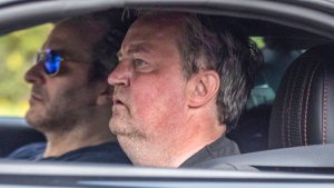 Reapareció Matthew Perry de «Friends» y generó preocupación en sus fans