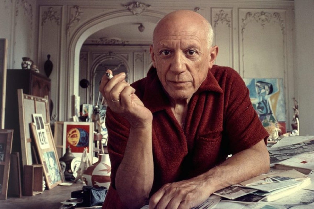 Aunque su capacidad de producción parece ser infinita, se calculan que las piezas producidas por Picasso llegan a 45.000 obras entre cerámicas, óleos, grabados, esculturas y dibujos. 