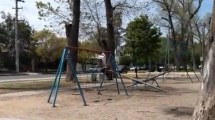 Imagen de Polémica en Allen: retiraron las rejas de contención de una plaza a la que concurren niños