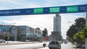 Aumentó 21% la cantidad de vehículos que ingresan a Neuquén por avenida Alfonsín y Mosconi