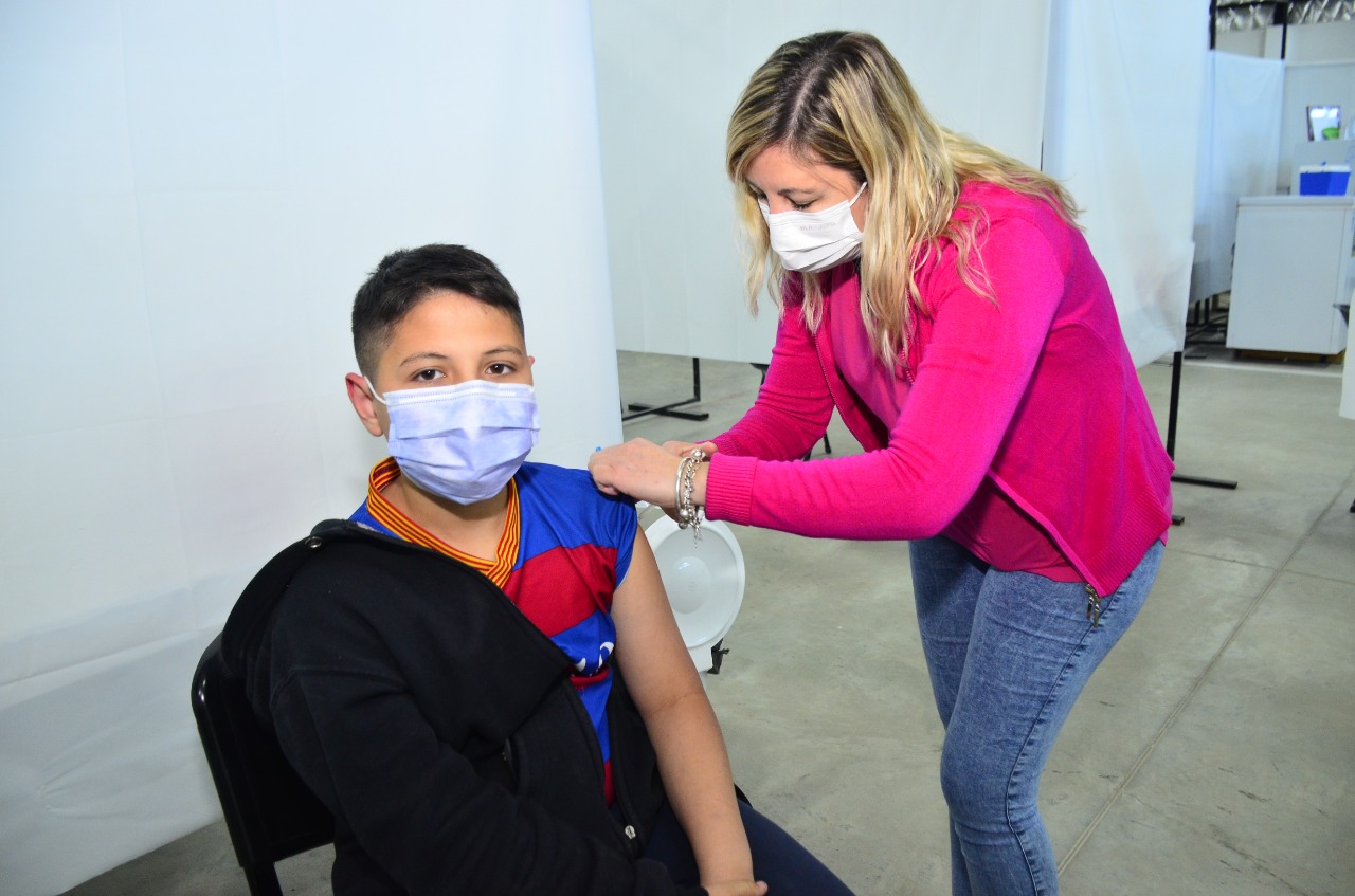 En una escuela, centro de salud y el vacunatorio infantil se realizará la inmunización de chicos de 3 a 11 años. (Foto Néstor Salas)