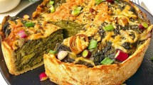 Imagen de Tarta veggie de espinacas y puerros