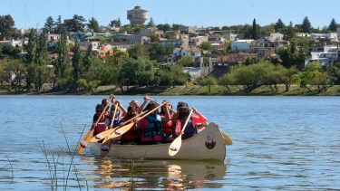 El lanzamiento del programa se desarrolló en la Escuela Náutica Provincial. Foto: Marcelo Ochoa