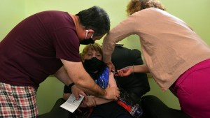 Río Negro: casi 4.000 menores de 3 a 11 años se vacunaron en el primer día de la campaña