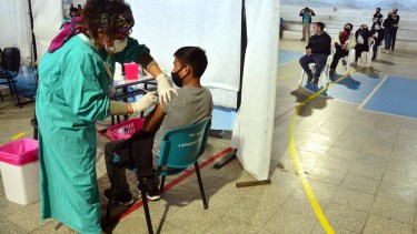 El vacunatorio del Fioravanti Ruggeri cerrará el próximo miércoles 29. Foto: Marcelo Ochoa.