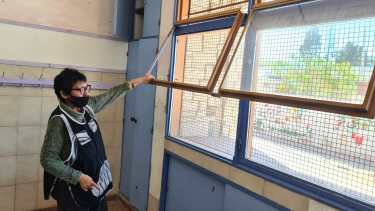 Loa vidrios serán reemplazados por placas de policarbonato. 