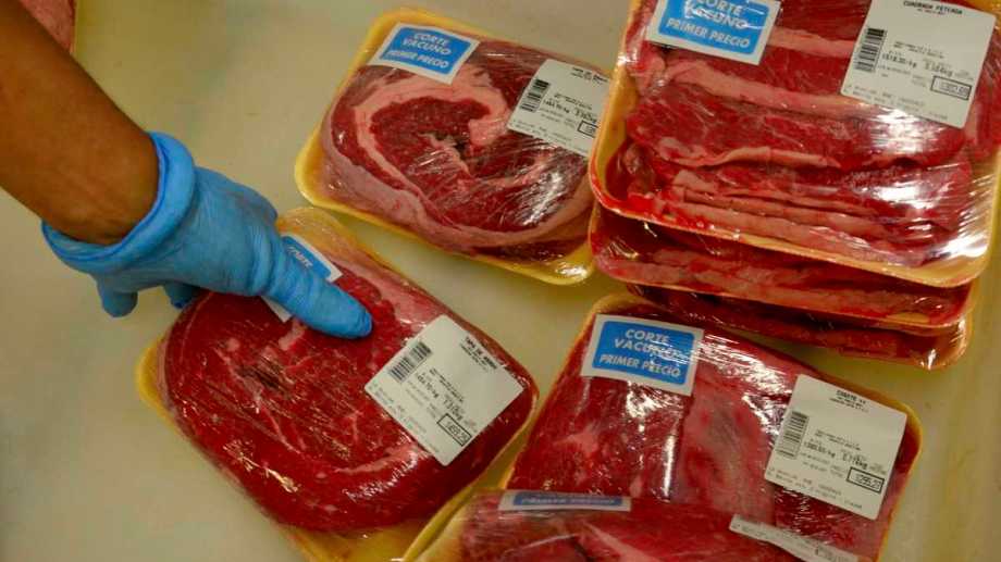 Ayer el Gobierno flexibilizó aún más las restricciones para exportar carne. 