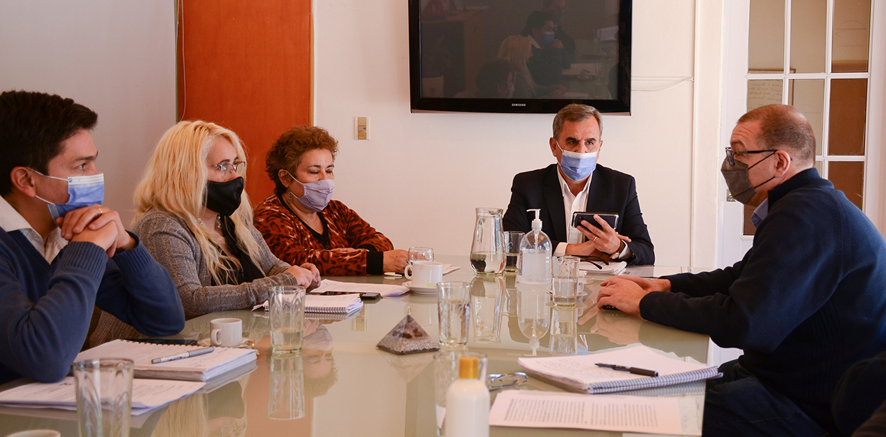 El presidente del EPEN, Humberto Zambón se reunió con la jefa comunal de Senillosa. Foto: Prensa EPEN