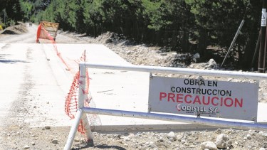 En las zonas más húmedas se utilizó pavimento más rígido. La idea es que el 5 de diciembre la obra esté terminada. Foto: Chino Leiva