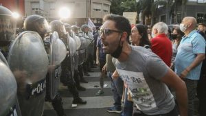 Vecinos reclamaron seguridad en Ramos Mejía, tras el asesinato de un kioskero, y hubo incidentes