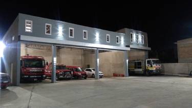 El cuartel de Bomberos Voluntarios de Centenario. Foto: @bomberosvoluntarioscentenario 