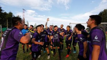 Catriel eliminó a Puerto Moreno y quedó cerca de clasificar al Regional. (Foto: Gentileza Matías Garay)