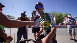 Navarrete se quedó con la cuarta etapa y lidera la Vuelta al Valle