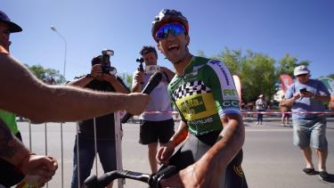 Navarrete se quedó con la cuarta etapa y lidera la Vuelta al Valle