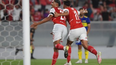 Benavídez metió de cabeza el único gol de la noche en Avellaneda.