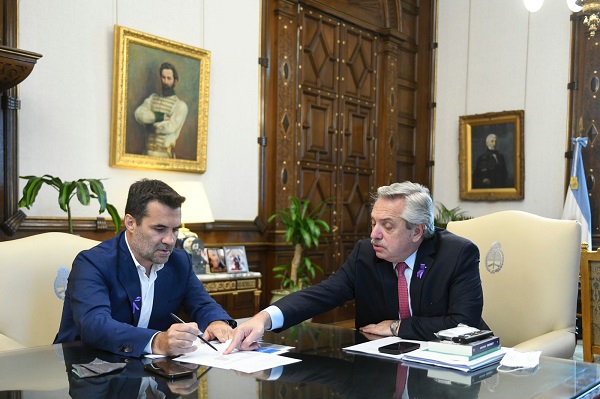 El presidente Alberto Fernández se reunió con el secretario de Energía, Darío Martínez (Gentileza Prensa Secretaría de Energía)