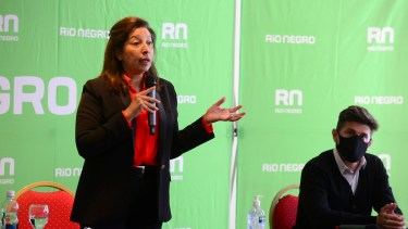 La mandataria valoró el trabajo de los docentes. Foto: archivo