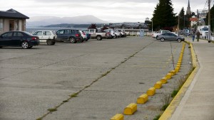 El estacionamiento en los playones del puerto de Bariloche funcionará las 24 horas