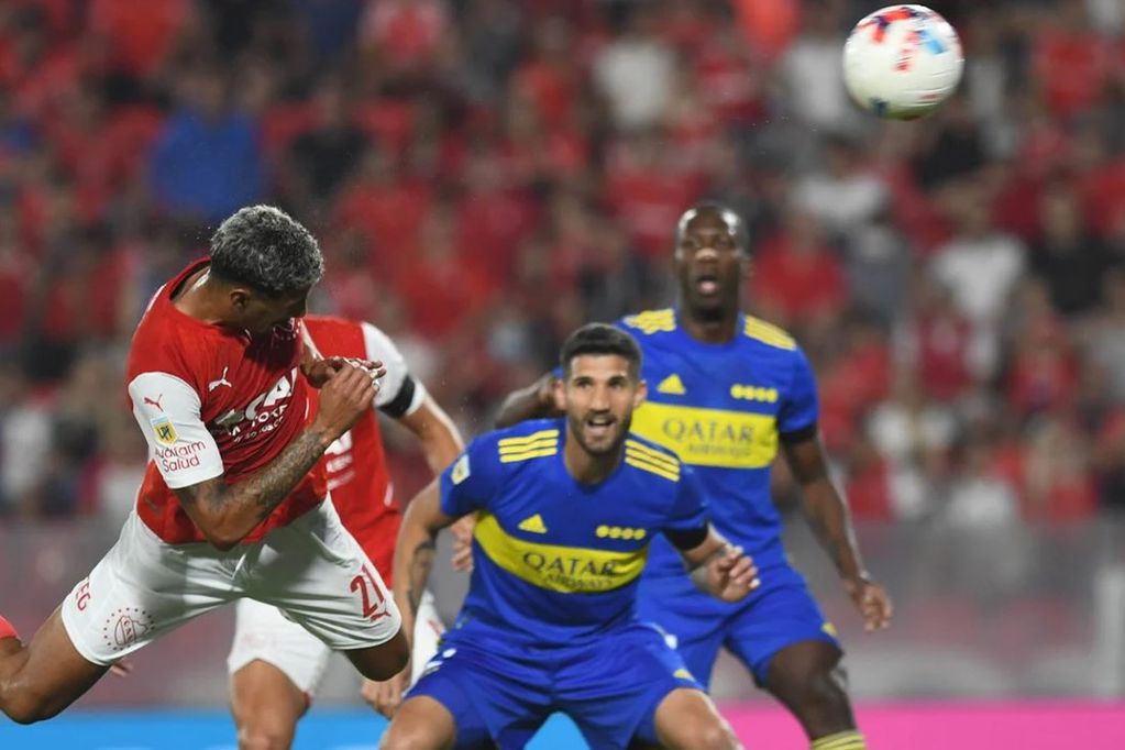 Boca cayó ante Independiente pero sigue con chances de clasificar a la Libertadores. 