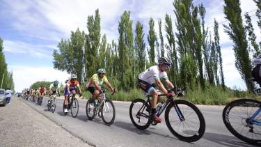 Uno de los tantos recorridos por la ruta rionegrina. Foto: Carlos Mir 