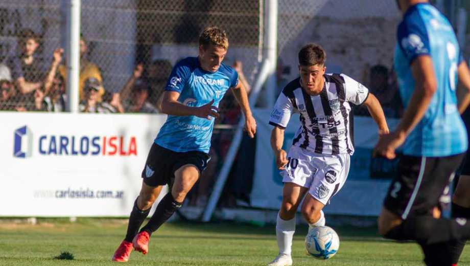 Fernando Pettineroli ya estuvo en Cipolletti entre 2020 y 2023. (Foto: Archivo Juan Thomes)