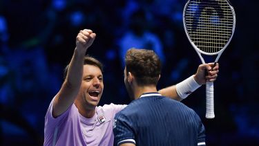 Zeballos festeja junto a Granollers la victoria de hoy. 