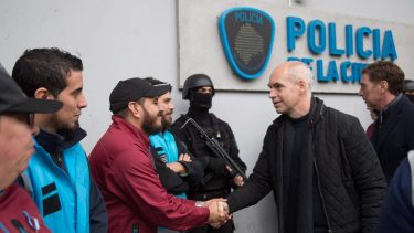 Larreta aseguró que serán "inflexibles con los policías que actúen fuera de la ley"