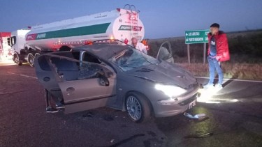 El accidente ocurrió cerca de las 5 de la madrugada de este martes. Foto gentileza Mapuchito. 